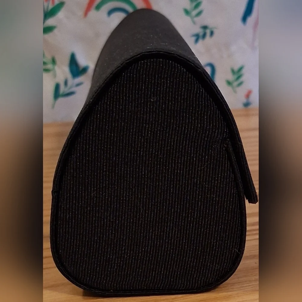 EUC Dolce & Gabbana Black Ribbed Magnetic Close Hard Shell Glasses Case